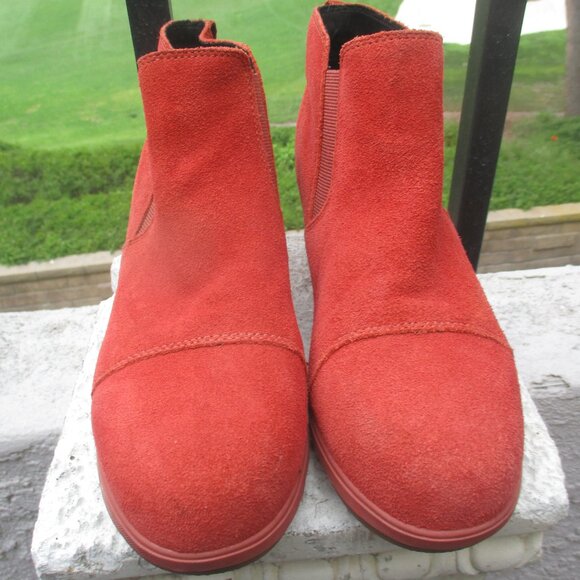 SOREL Women's Evie Pull On Suede Wedge Bootie Waterproof Lug Sole Warp Red~ 9.5 - Picture 5 of 11